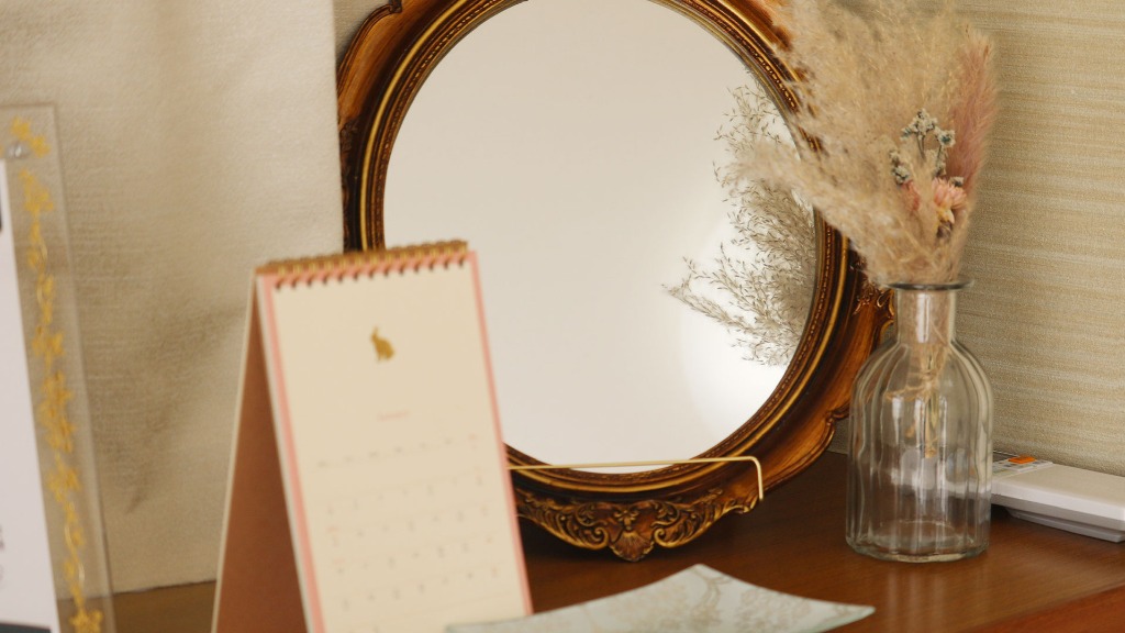 頭痛や腰痛、小顔矯正・骨盤矯正、バストアップ・リフトアップに特化した施術は松山市の「美容整骨ark」